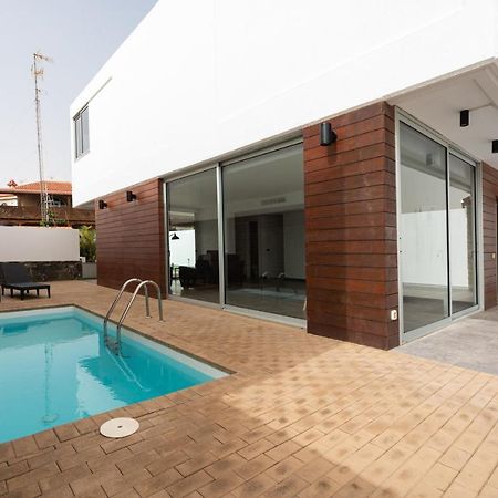 Modern 2Br House - Private Pool - Parking Villa ซานบาร์โตโลเม ภายนอก รูปภาพ